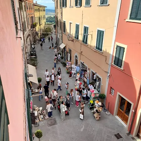 Le 3 Finestre Διαμέρισμα *